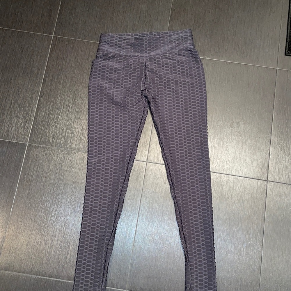 charcoal grey “tiktok” leggings size large